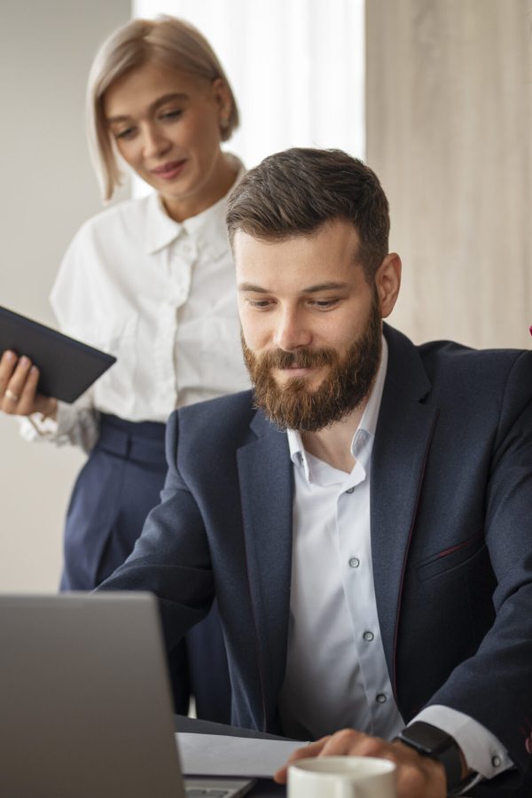 side-view-people-working-office